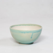 Load image into Gallery viewer, Eggshell Bowl