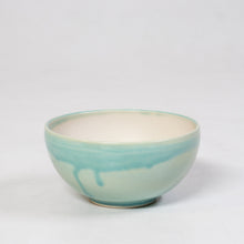 Load image into Gallery viewer, Eggshell Bowl