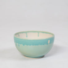 Load image into Gallery viewer, Eggshell Bowl